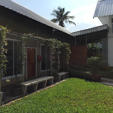 Zan Pla Nade Guesthouse Chiang Rai Exterior photo