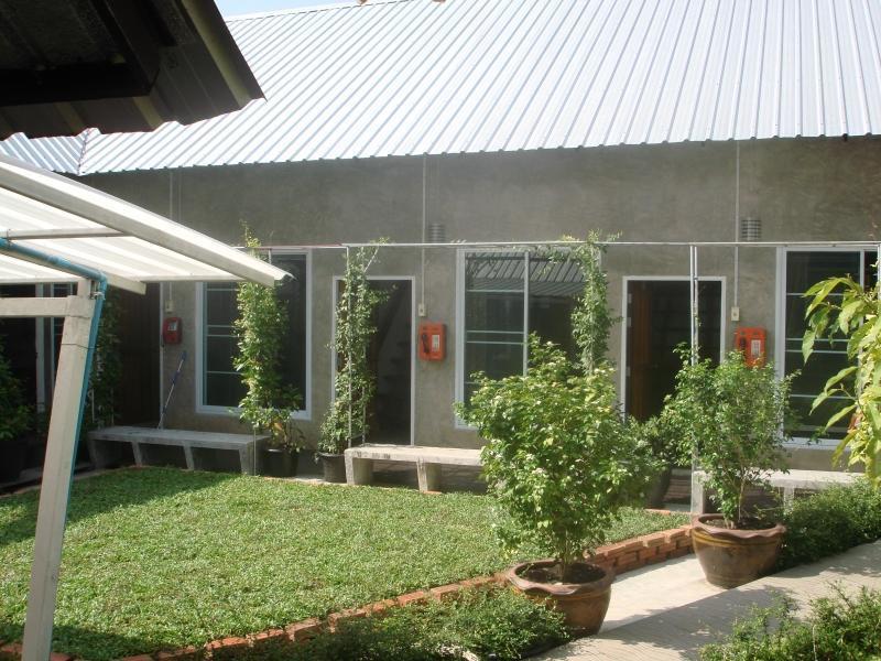 Zan Pla Nade Guesthouse Chiang Rai Exterior photo