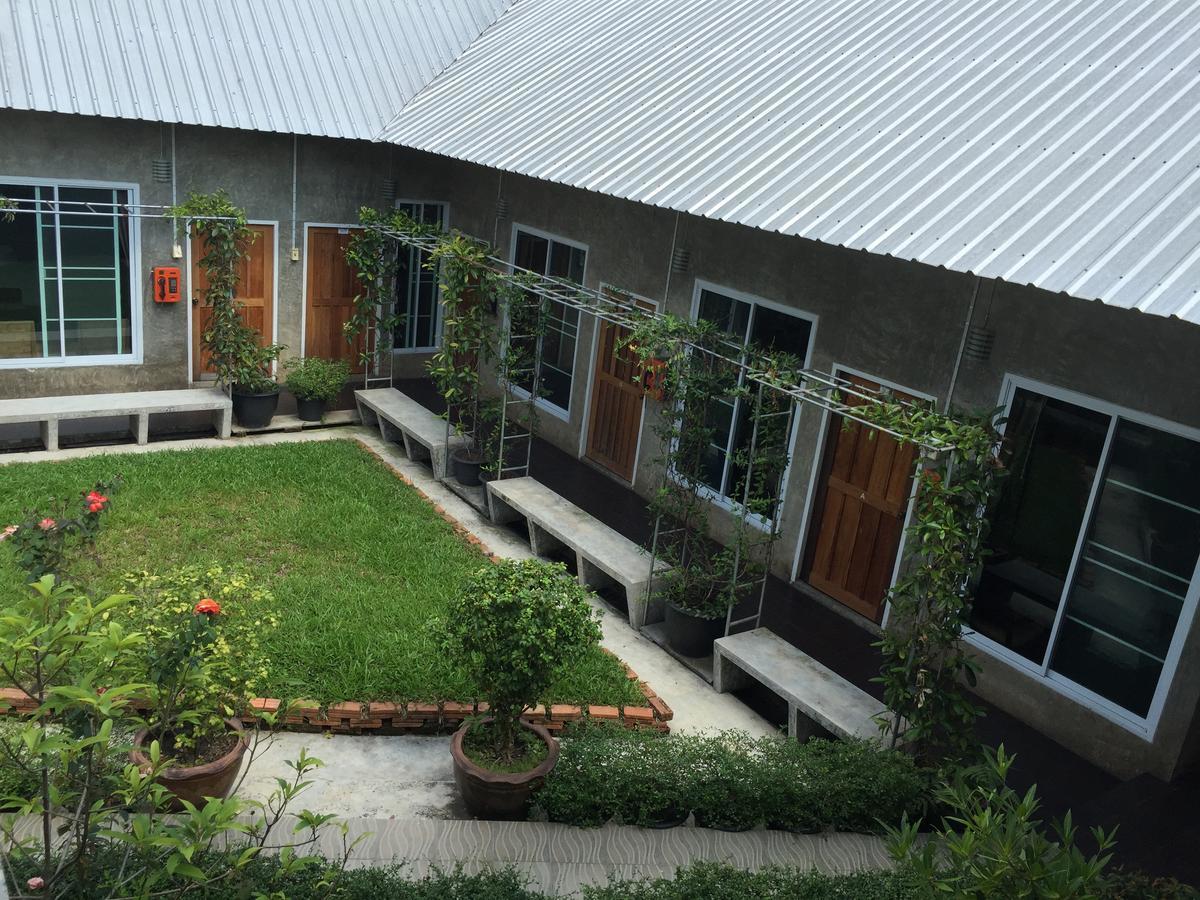 Zan Pla Nade Guesthouse Chiang Rai Exterior photo