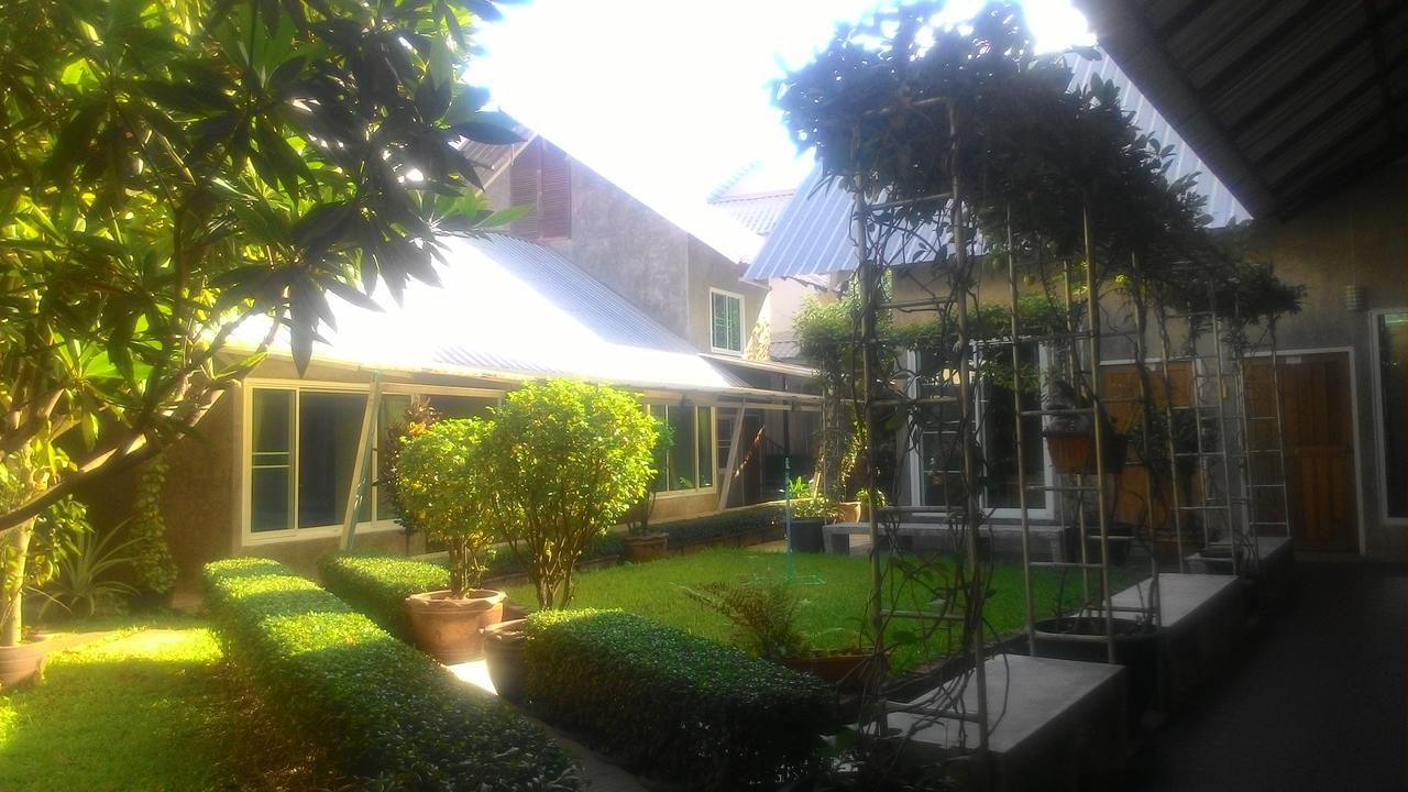 Zan Pla Nade Guesthouse Chiang Rai Exterior photo