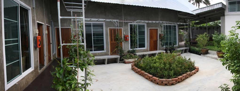Zan Pla Nade Guesthouse Chiang Rai Exterior photo